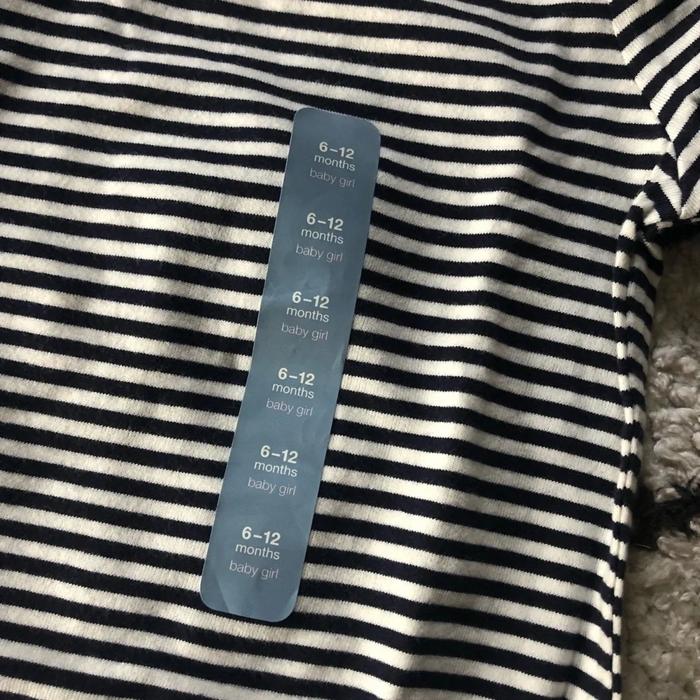 Baby Gap long sleeve onesie NWT